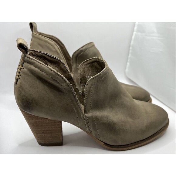 ARTISAN BY ZIGI Womens Brown Sindy Slip On Leather Booties High Heel Shoes 11 M - Picture 1 of 13